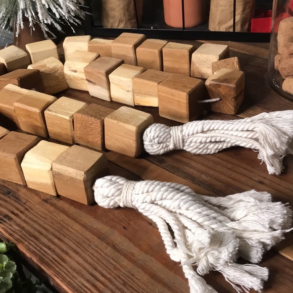 Pottery Barn Rustic & Country Chic Cubed Wood Beaded Garland with Tasseled Rope - Picture 17 of 17